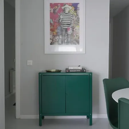 At Home, In The Heart Of דירה סיטגס